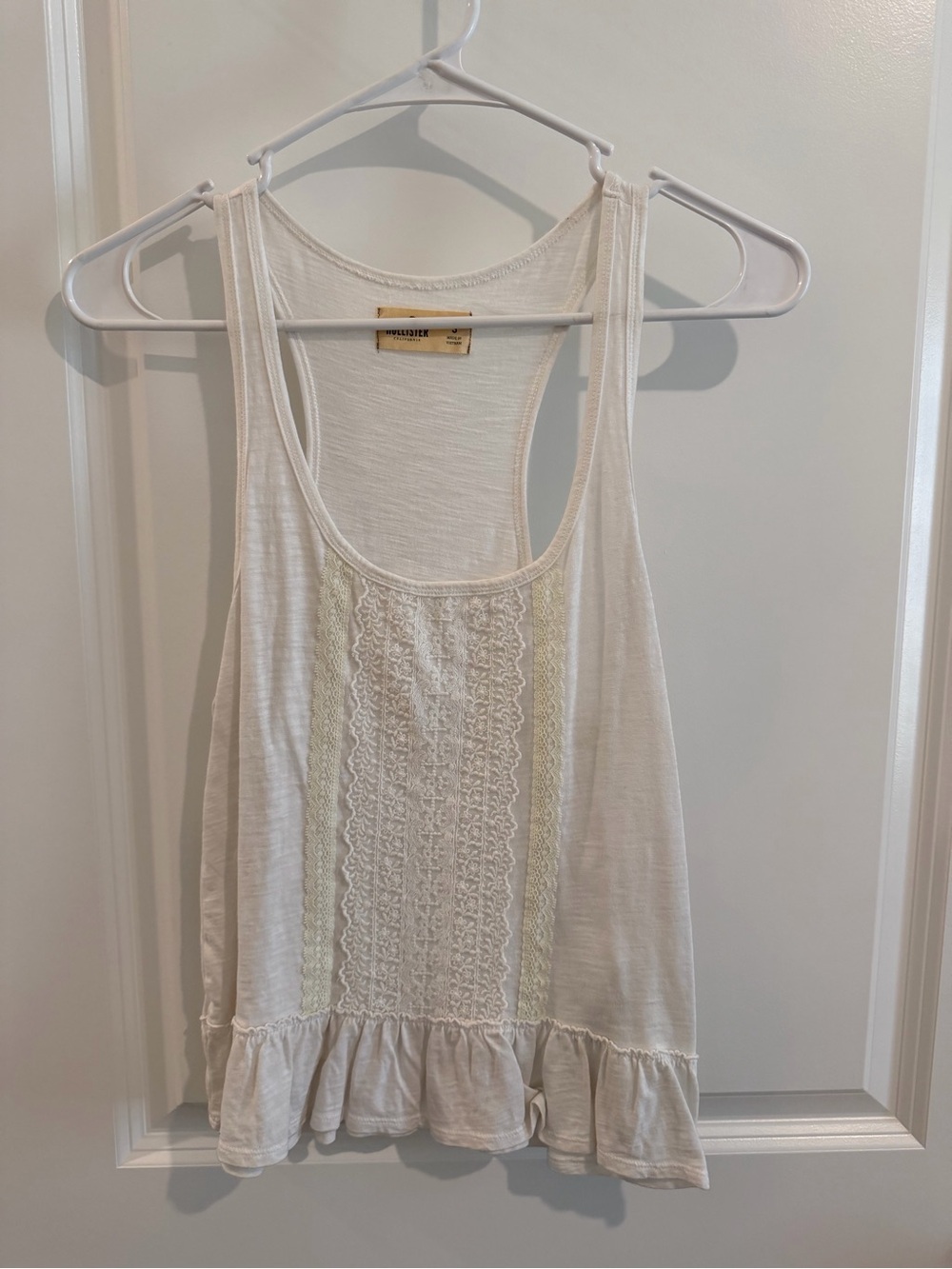 Hollister Cream Lace-Front Ruffle Racerback Tank Top